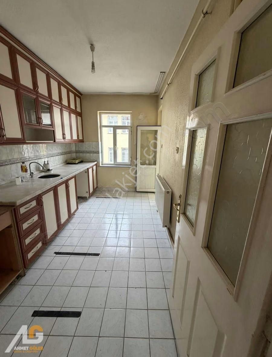 Bosna Hersekte Kiralık 3+1 Daire - Görsel 21