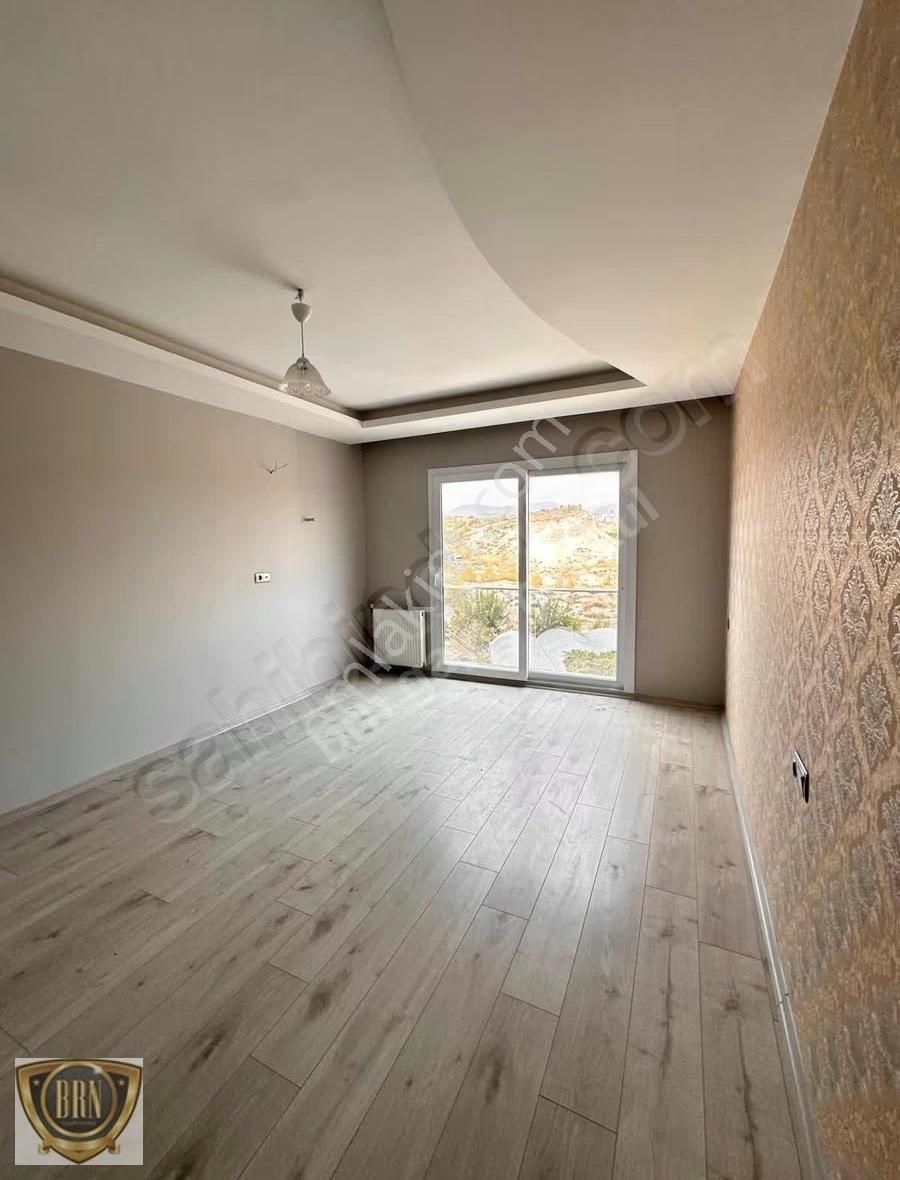Brn Emlak'tan Korukent'de 4+1 Lüks Kiralık Daire - Görsel 2