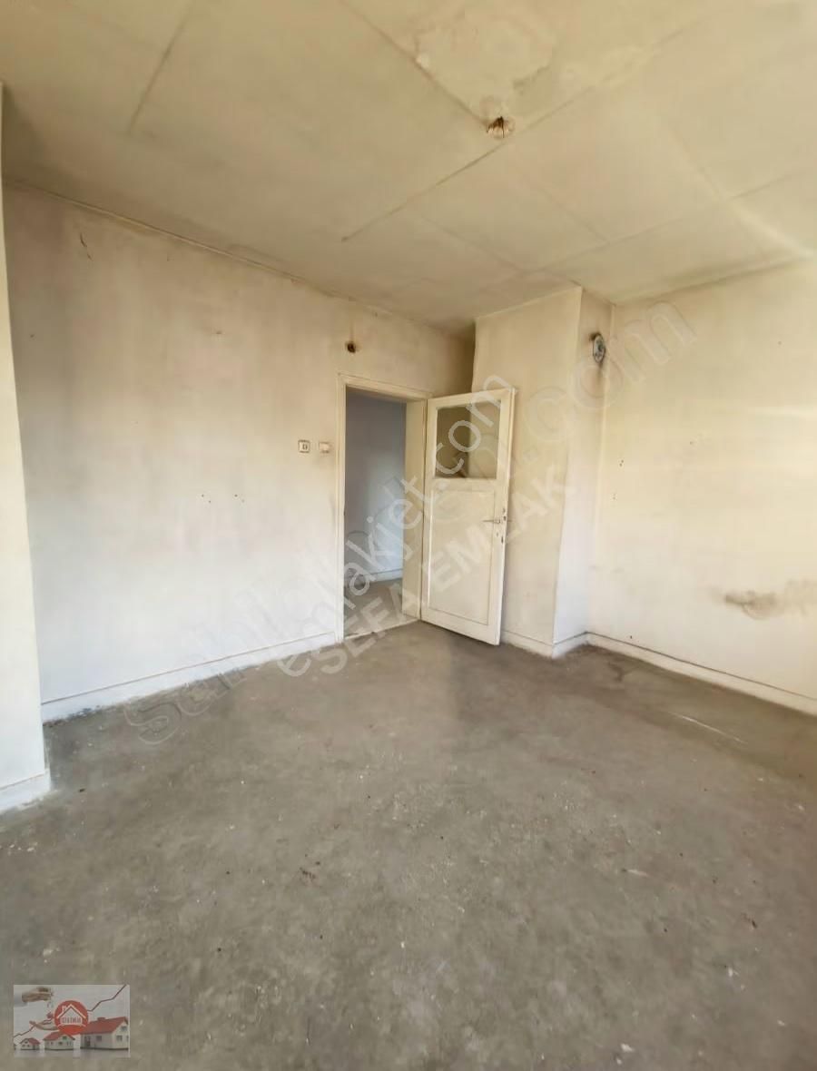 Satılık Sobalı 4+1 Daire Çarşı Merkezde Yatırımlık - Görsel 27