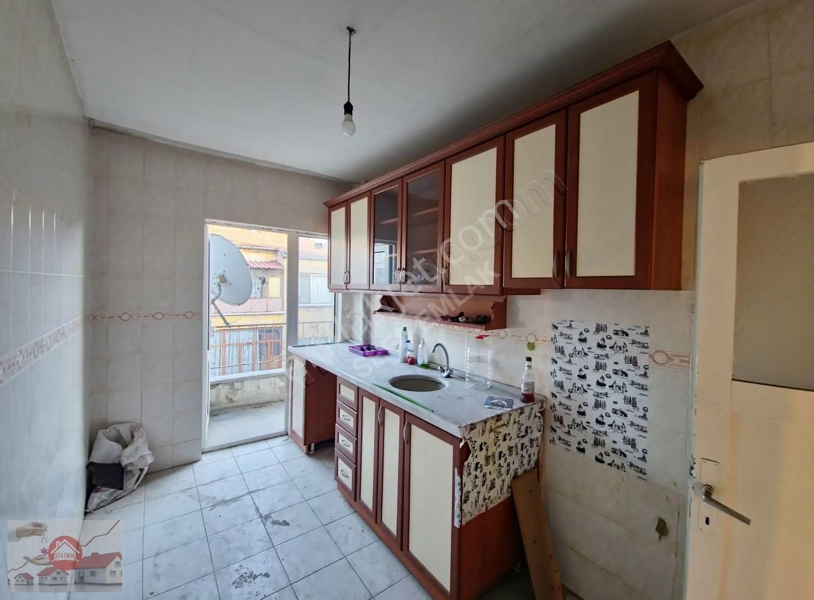 Satılık Sobalı 4+1 Daire Çarşı Merkezde Yatırımlık - Görsel 14