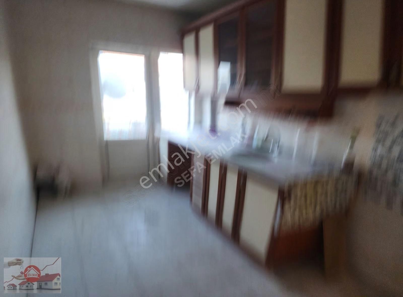 Satılık Sobalı 4+1 Daire Çarşı Merkezde Yatırımlık - Görsel 9