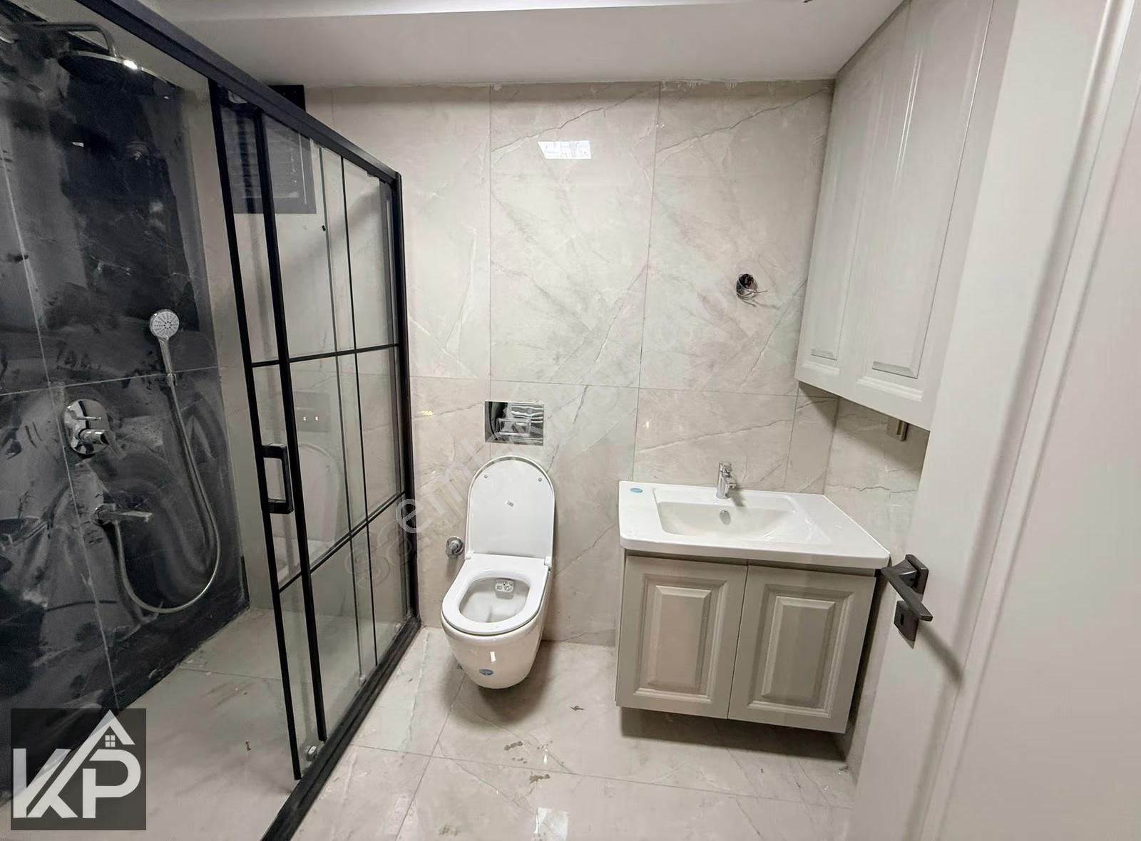 Yakut Mah. 3 Cephesi Yol, Park Önü Lüks 4+1 Satılık Daire - Görsel 6