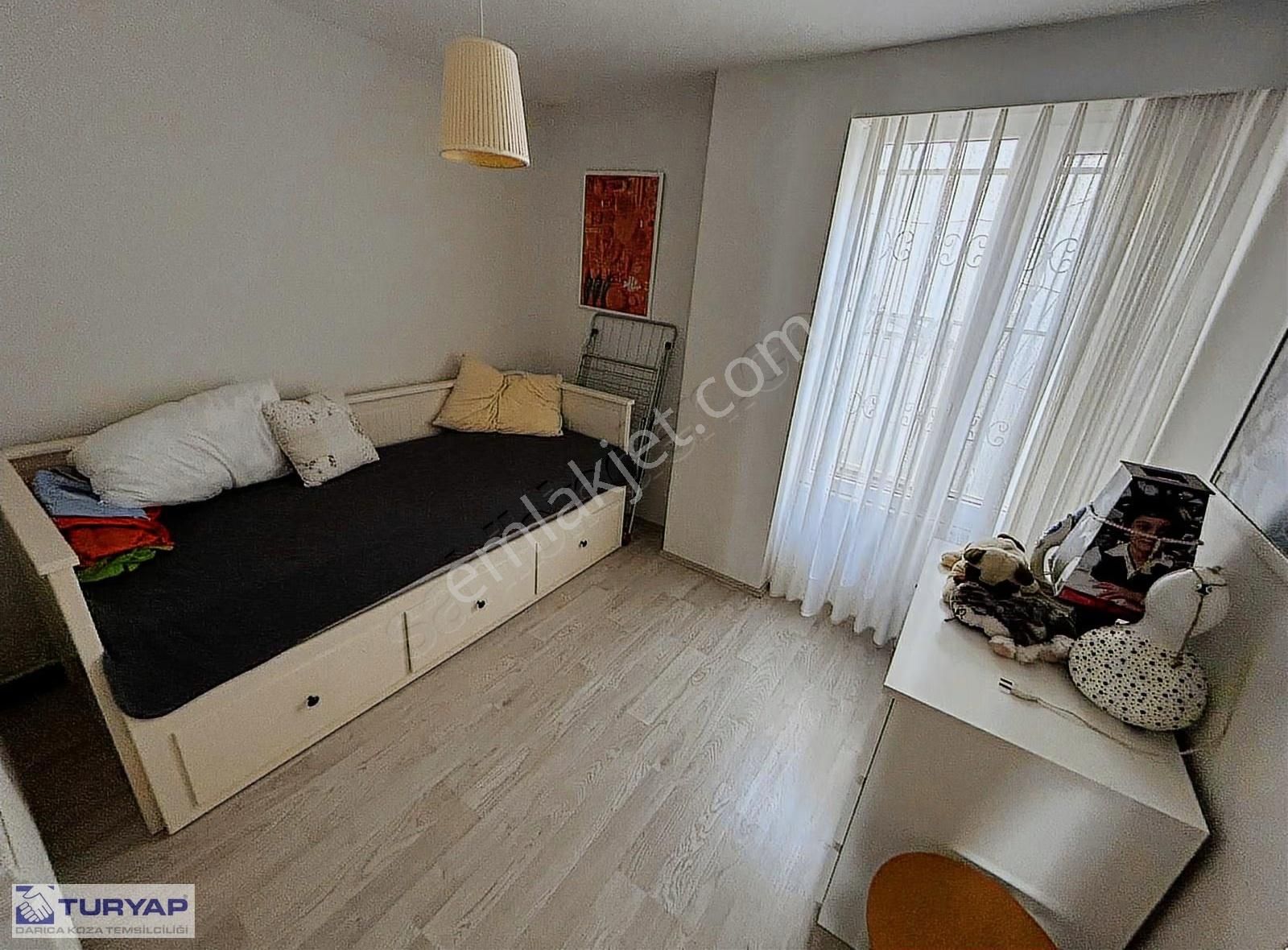 Turyaptan Bayramoğlu Ada İçinde Havuzlu Deniz Manzaralı Daire - Görsel 24