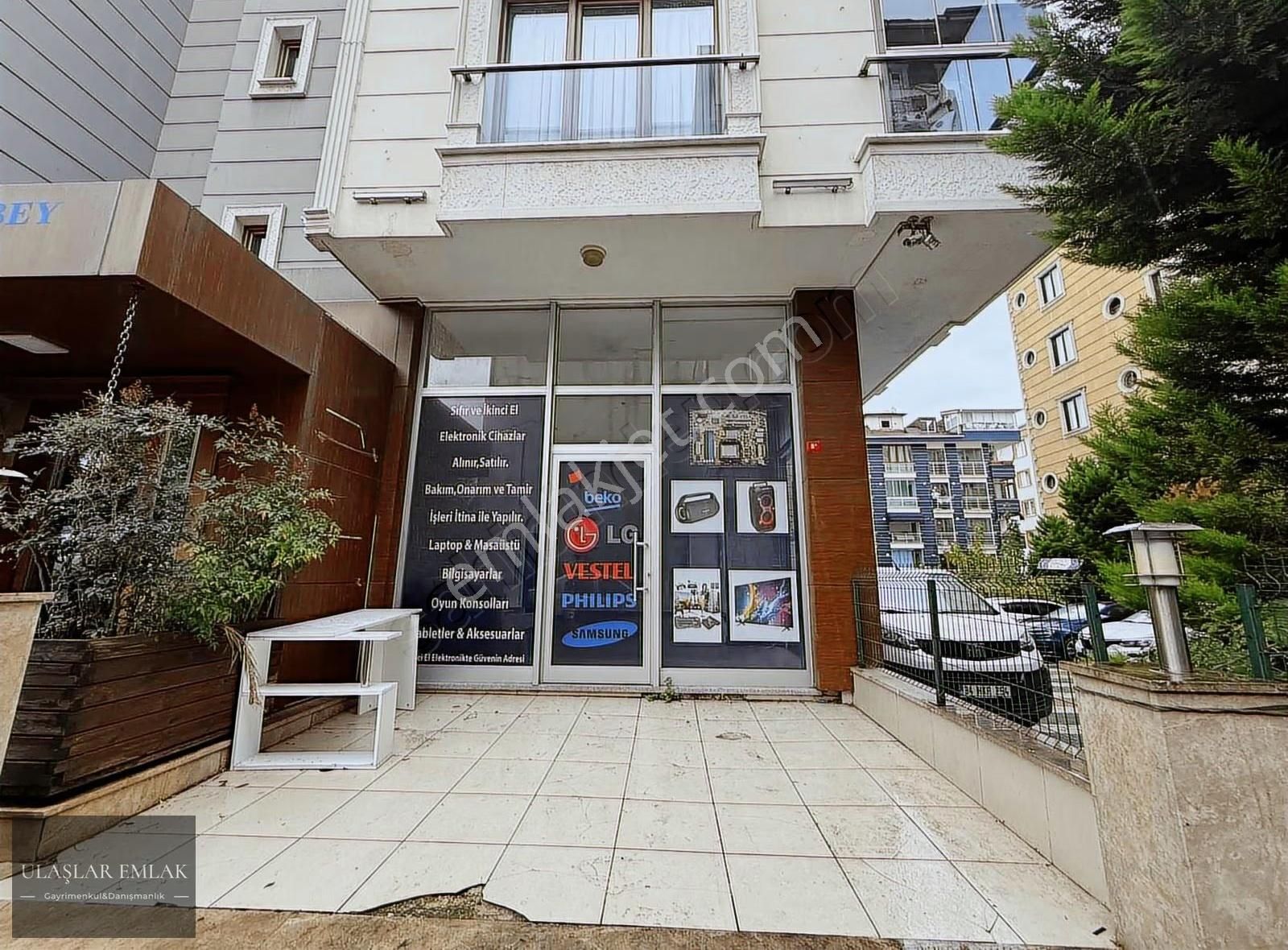 Ümraniye İnkılap Mah. 60 M2 Her İşe Uygun Lüx Dükkan.