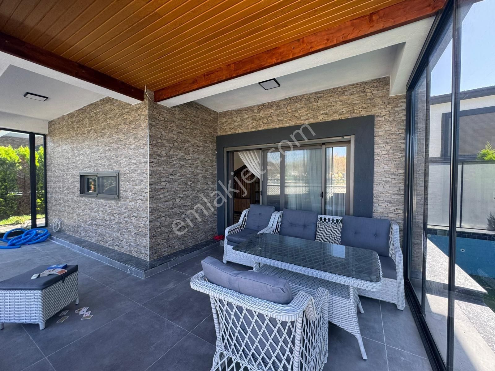 Kuşadası Satılık 3+1 Villa - Görsel 9