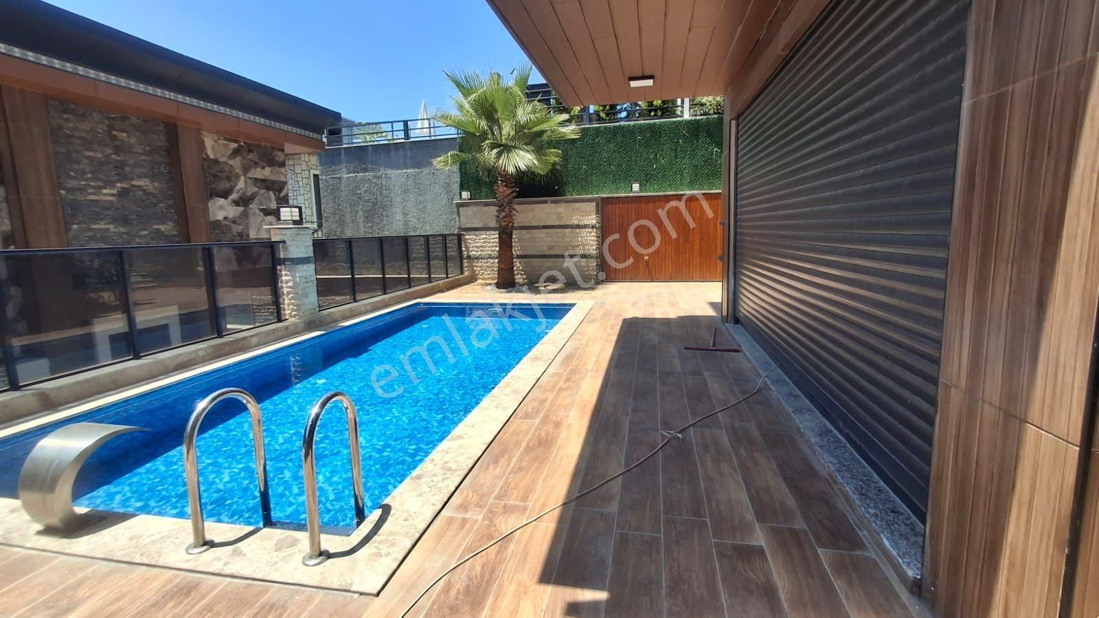 Kuşadası Satılık 5+1 Villa - Görsel 9