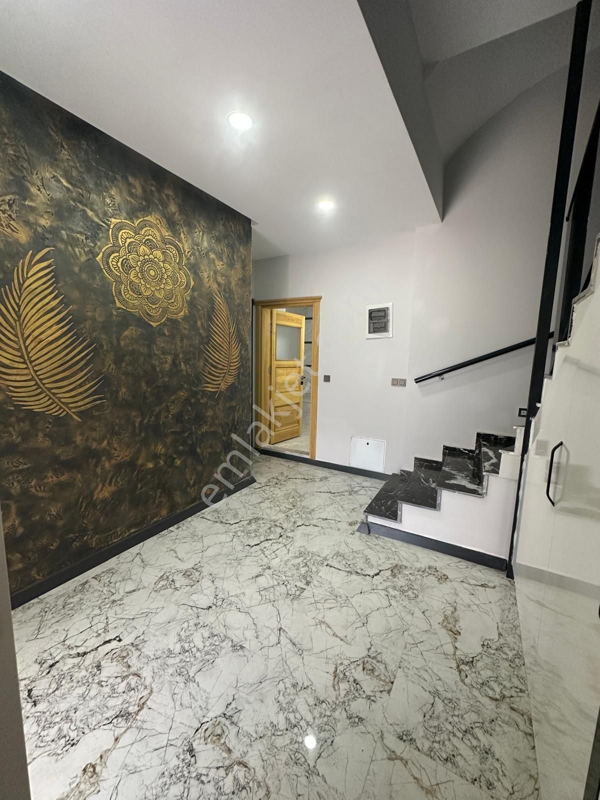 Kuşadası Satılık 5+1 Villa - Görsel 33