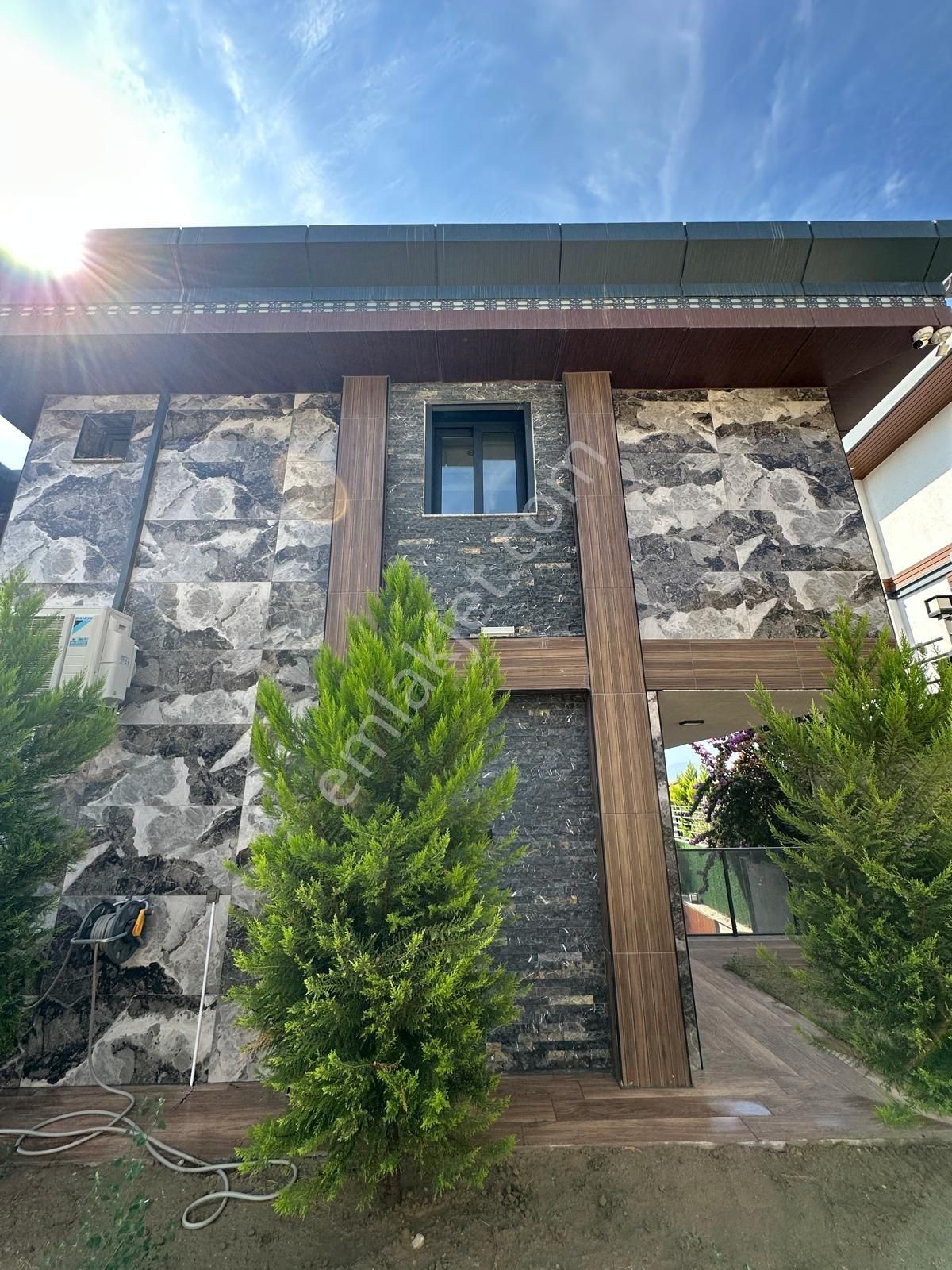 Kuşadası Satılık 5+1 Villa - Görsel 21