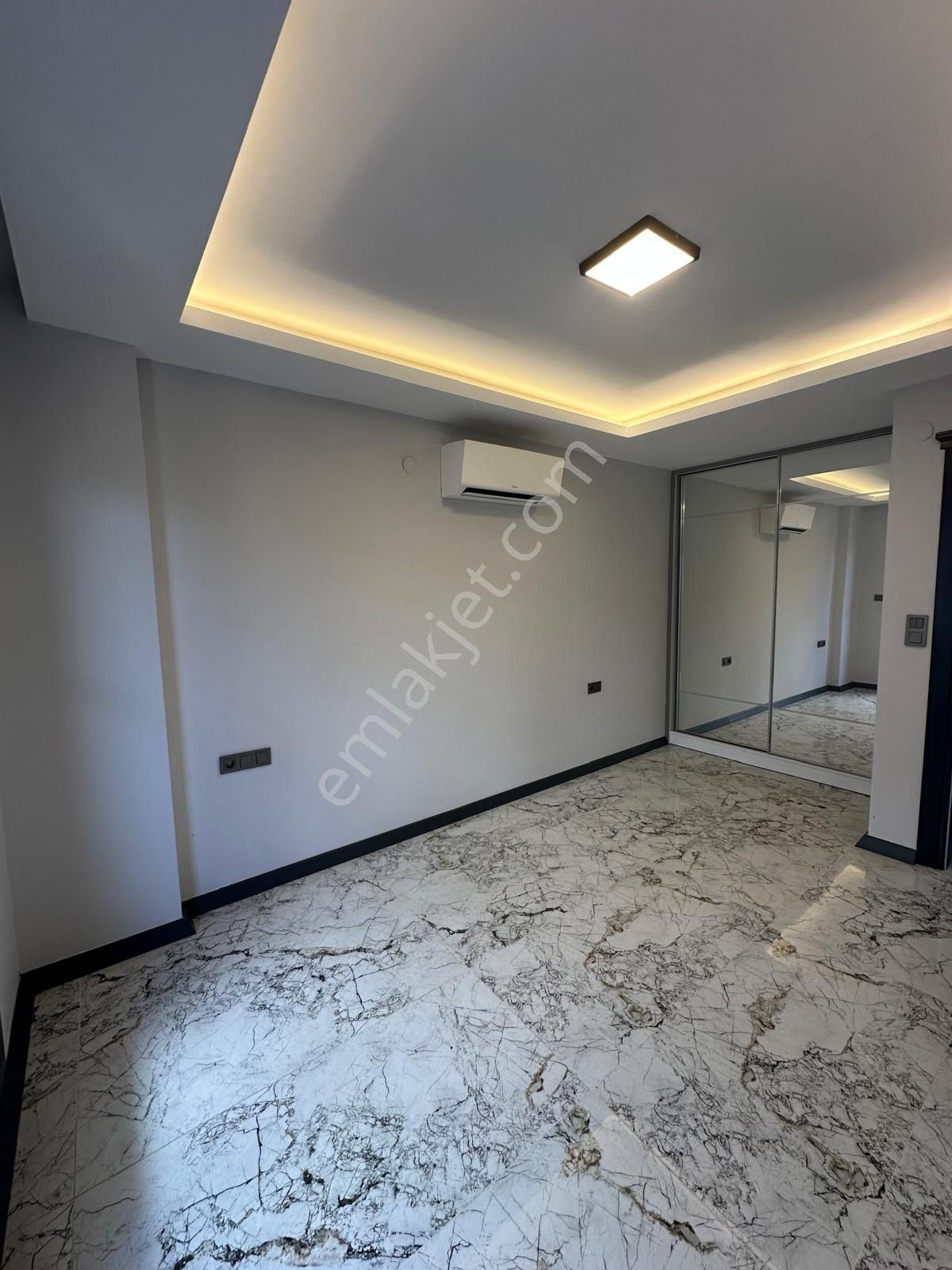Kuşadası Satılık 5+1 Villa - Görsel 35