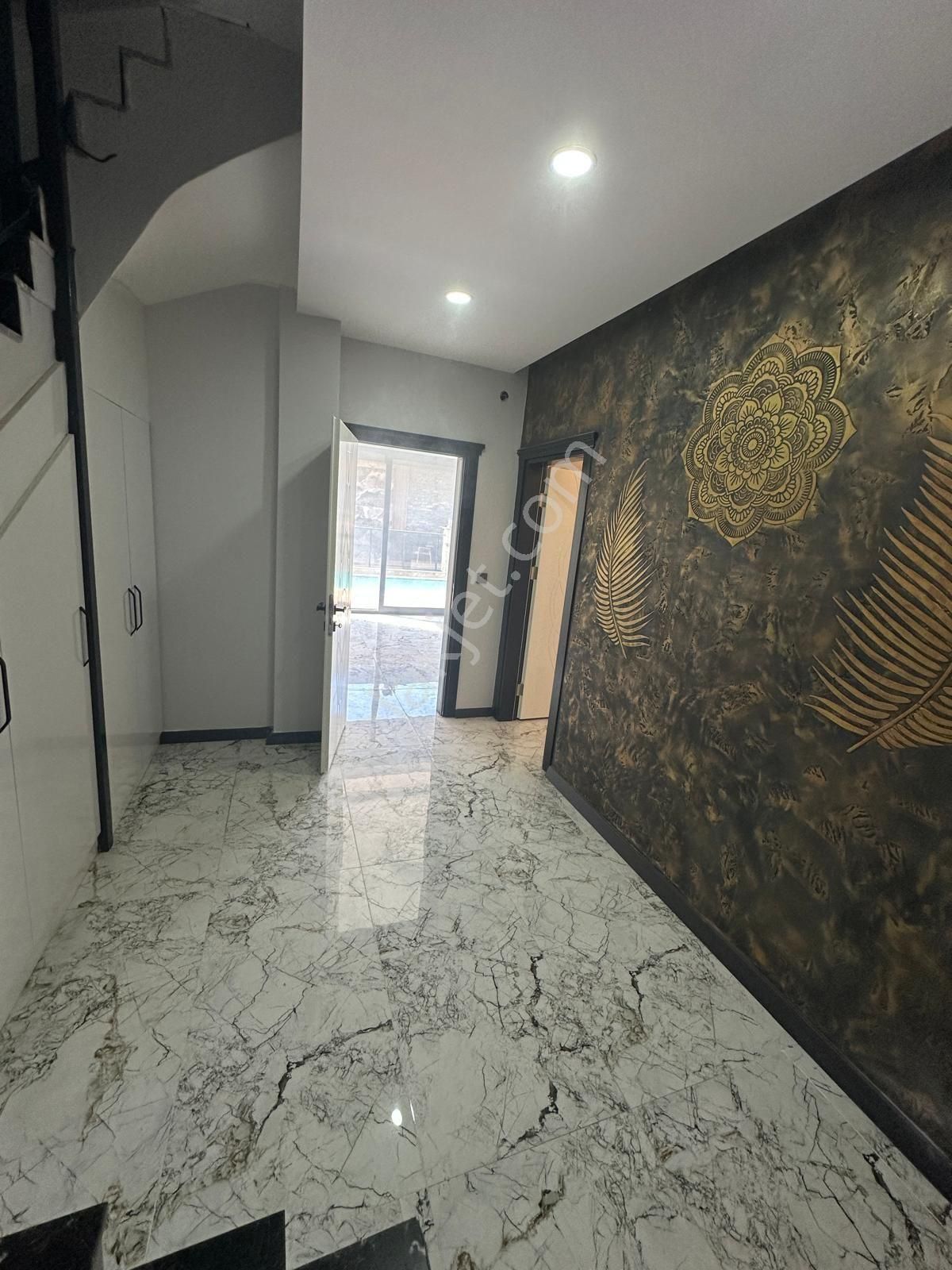 Kuşadası Satılık 5+1 Villa - Görsel 29