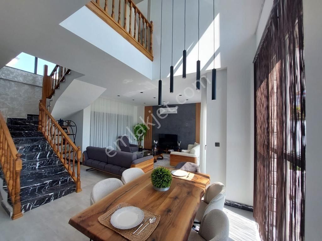 Kuşadası Satılık 4+1 Villa - Görsel 30