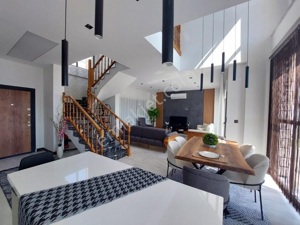 Kuşadası Satılık 4+1 Villa - Görsel 33