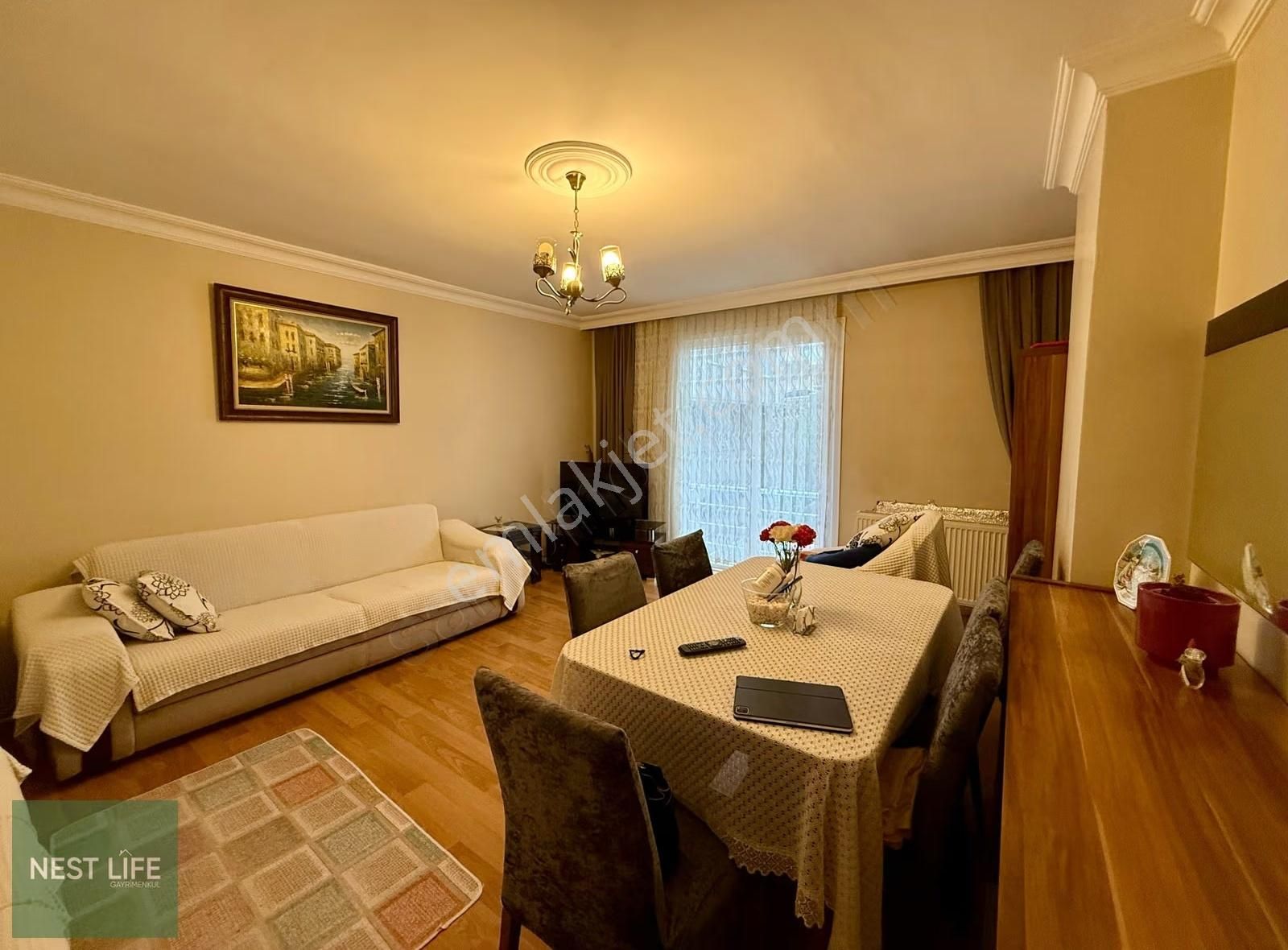 Maltepe-fındıklı-ipek Sokak-geniş 3+1 Asansörlü Satılık Daire