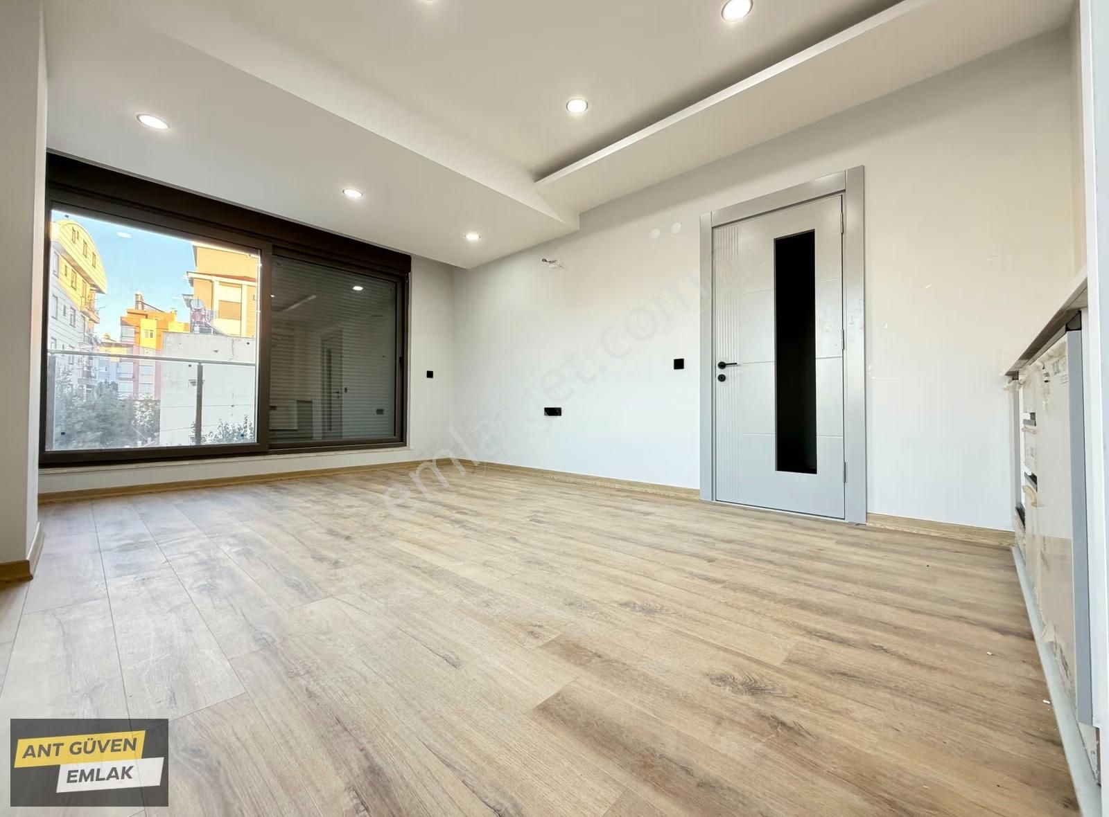 Yerden Isıtmalı Belediye Arkası Elektrikli Panjurlu 1+1 Arakat - Görsel 26