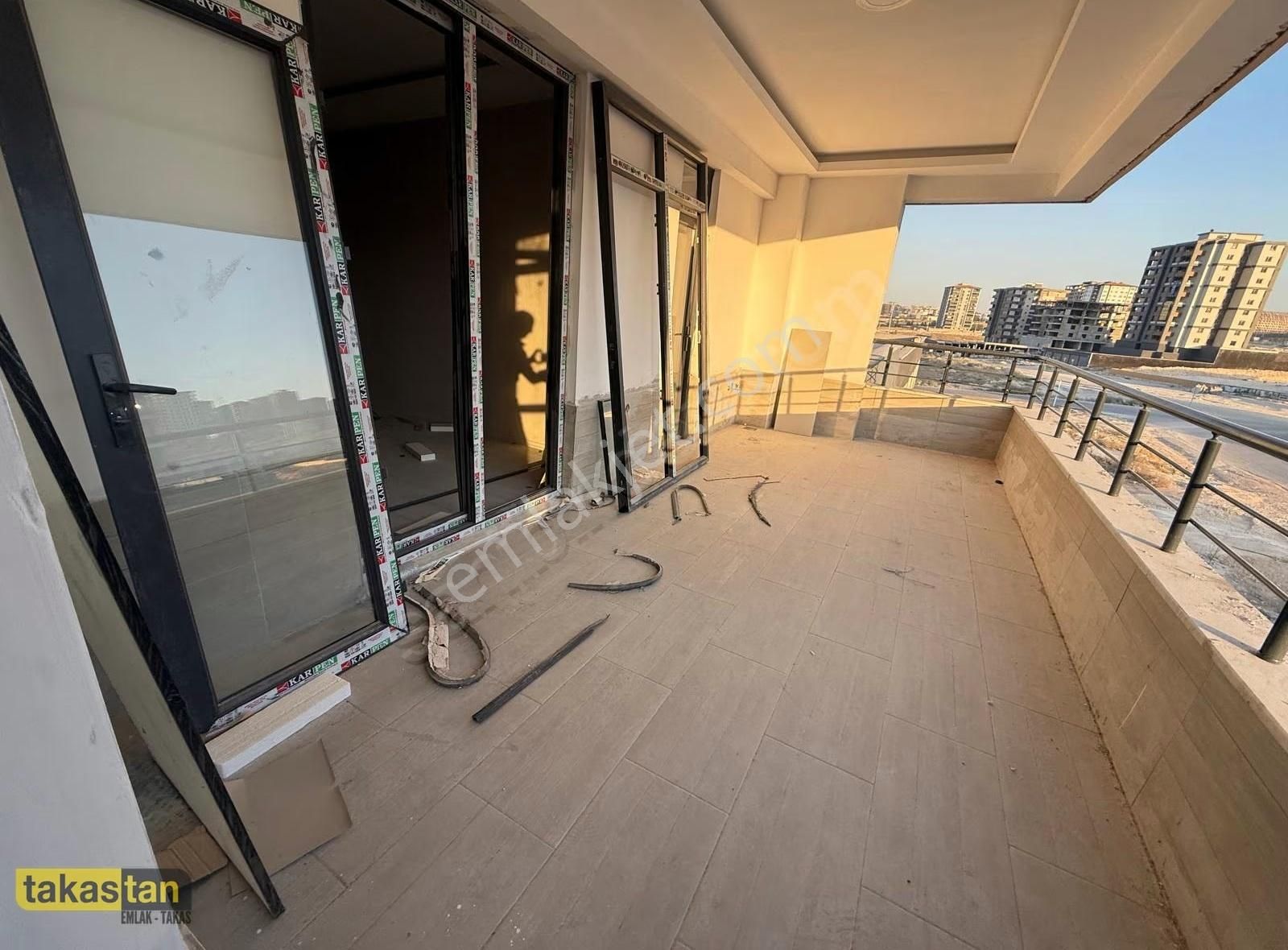 Göktürk Stadyum Çevresi Yerdeısıtma Arakat Sıfır 3,5+1 Daire