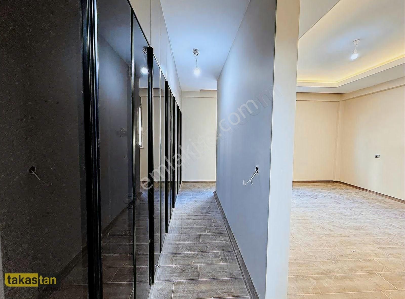 Yamaçtepenin Merkezi Konumlu Ultra Lüx Dairesi - Görsel 8