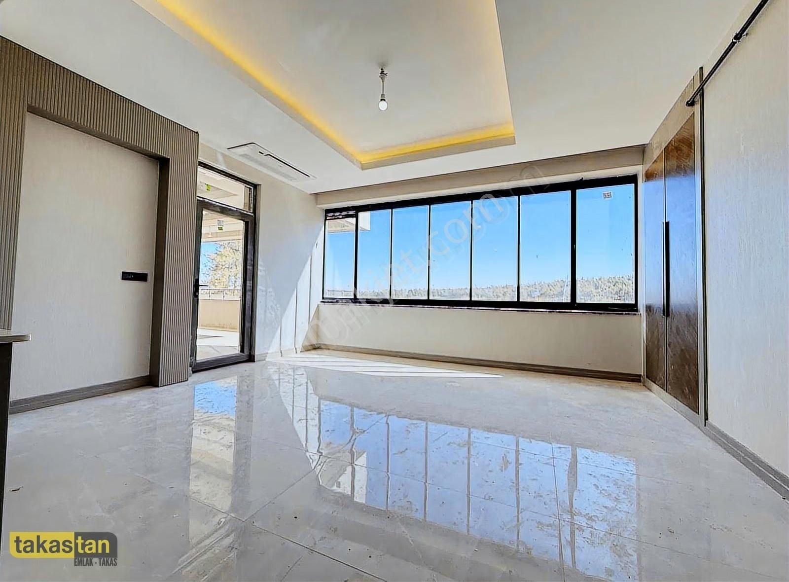 Yamaçtepenin Merkezi Konumlu Ultra Lüx Dairesi - Görsel 3