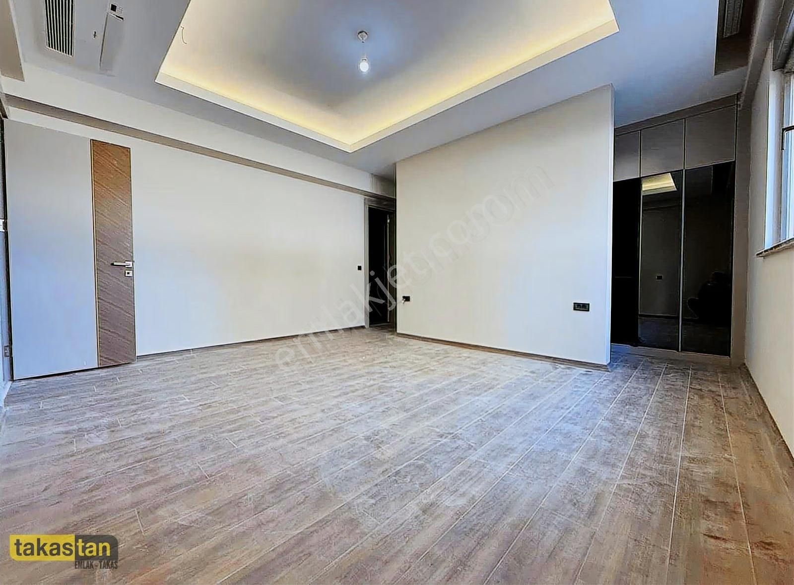 Yamaçtepenin Merkezi Konumlu Ultra Lüx Dairesi - Görsel 24