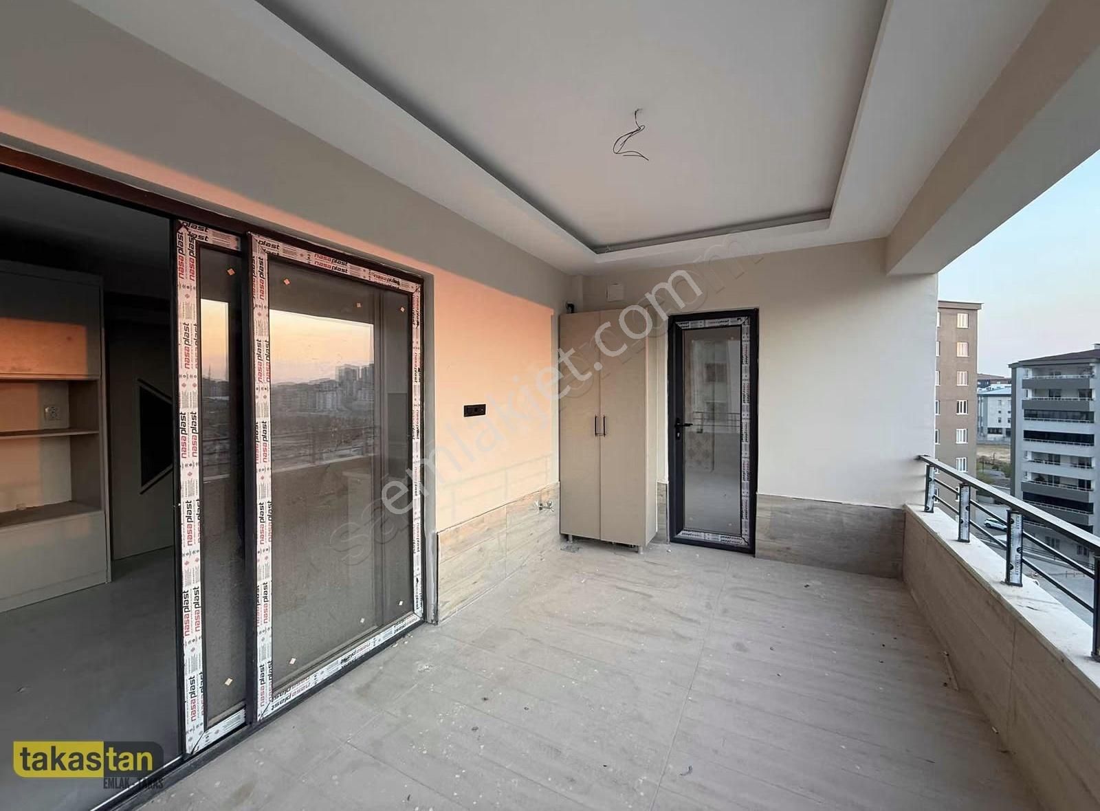 Fırsat Daire Merkezi Konumlu Lüx 2+1 Daire - Görsel 3