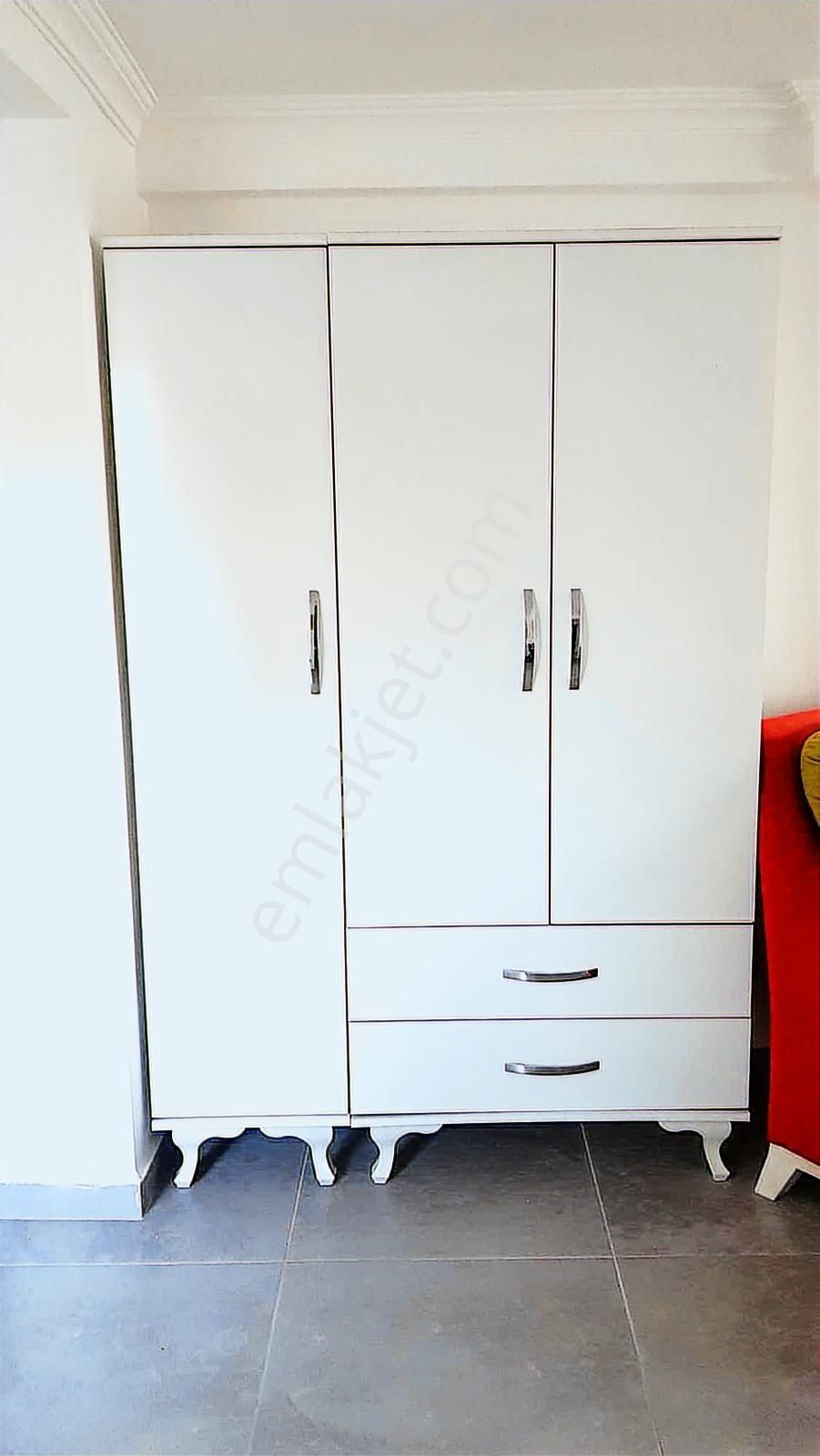 Kuşadası Çarşı Merkez 1+1 Full Eşyalı - Görsel 3