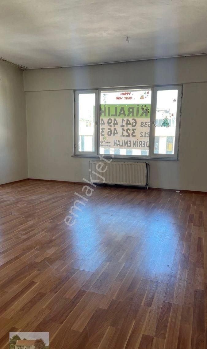 Derin Emlaktan Merkezde Şelale Evlerinde Asansörlü 24 Saat Güvenlikli Havuzlu Lüks Daire - Görsel 3