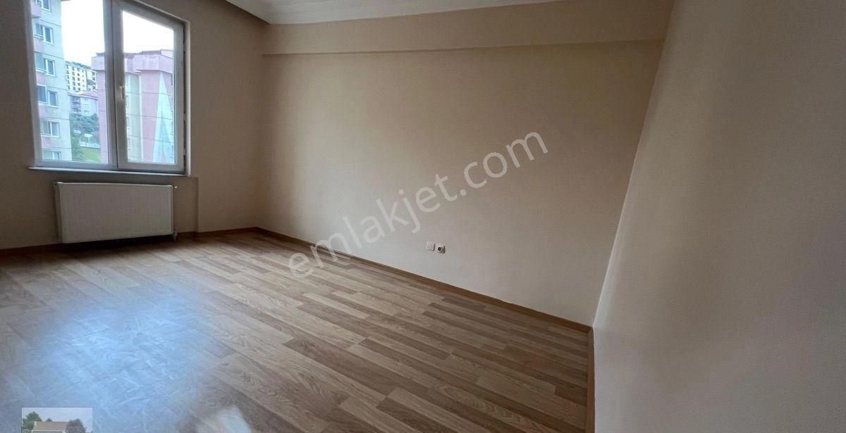 Derin Emlaktan Merkezde Güney Cepheli Havuz Manzaralı Lüks Ferah Daire - Görsel 17