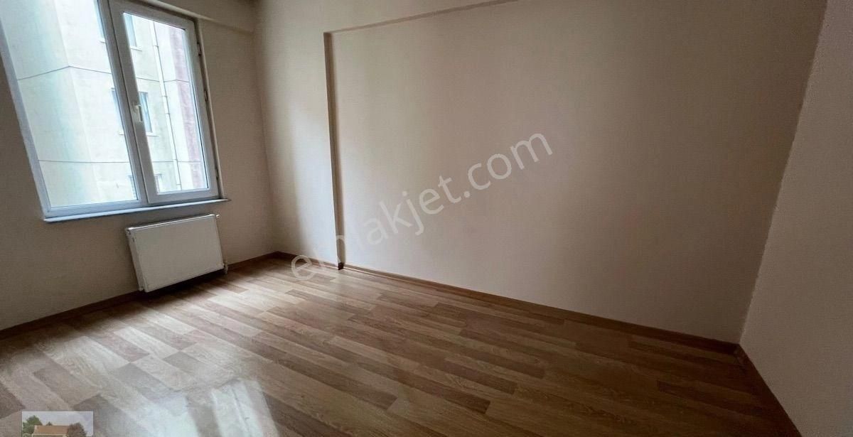 Derin Emlaktan Merkezde Güney Cepheli Havuz Manzaralı Lüks Ferah Daire - Görsel 18