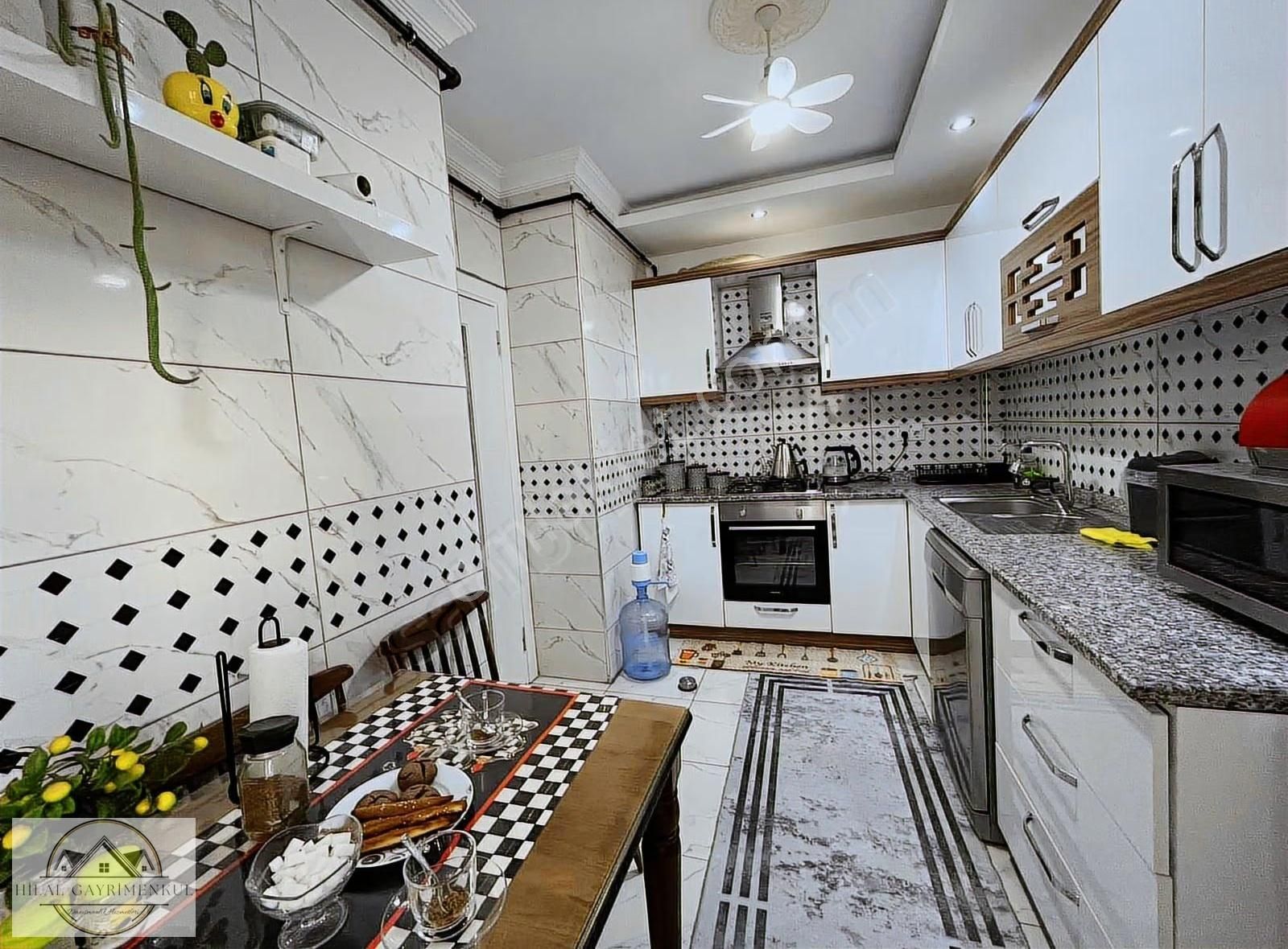 Hilal Gayrimenkulden Doğalgazlı,asansörlü,geniş*2+1* - Görsel 3