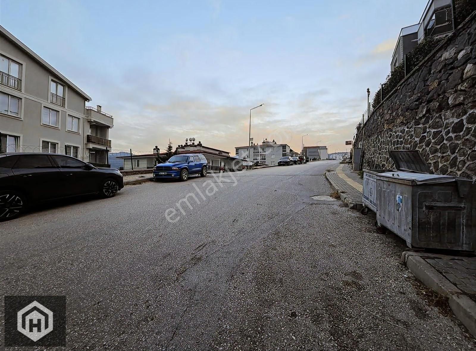 Mudanya Halitpaşa Güneş Vadi Konaklarında Satılık 3+1 Daire - Görsel 25