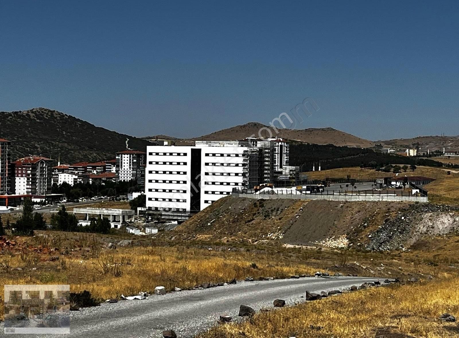 Karapürçekte 170 Metre Çok Katlıda İmarlı Hastaneye Çok Yakındır - Görsel 17