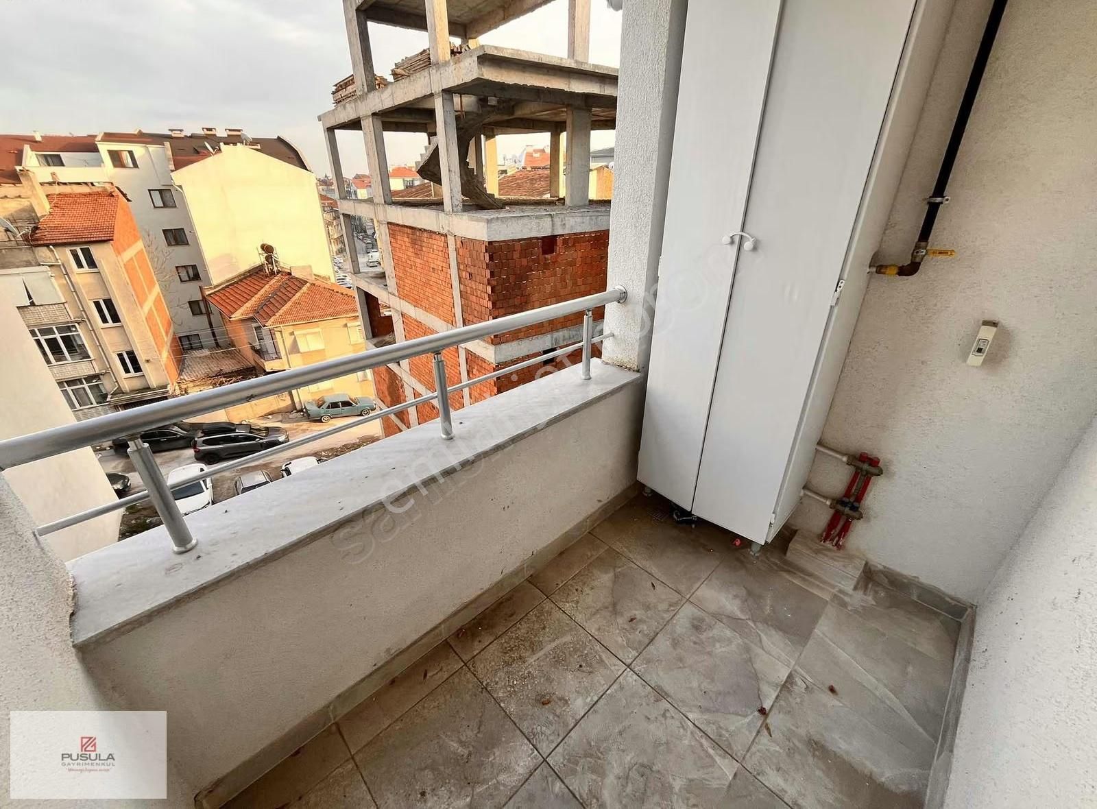 Hilton Otel Arkası Yüksek Kira Getirisi Olan 1+1 Daire - Görsel 2