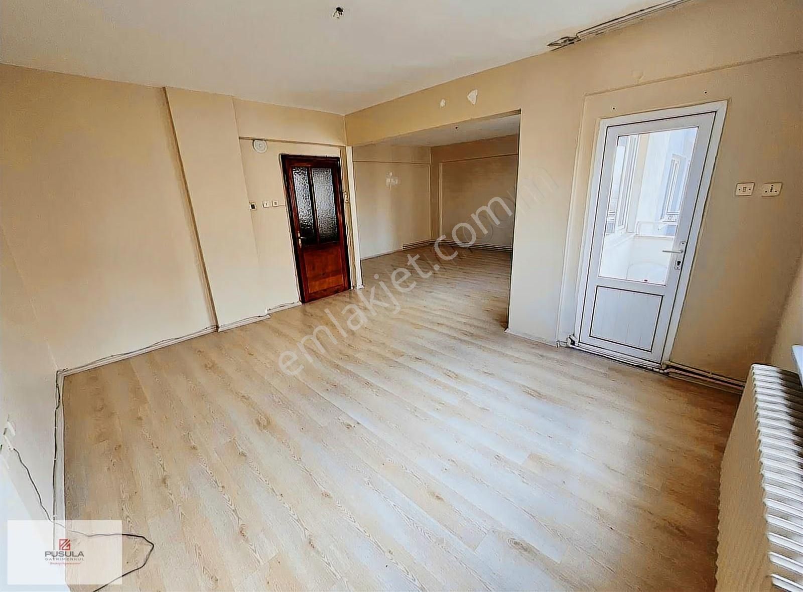 Bahçelievler Mehmetçik Cad. Üstü Kiralık 2+1 Daire