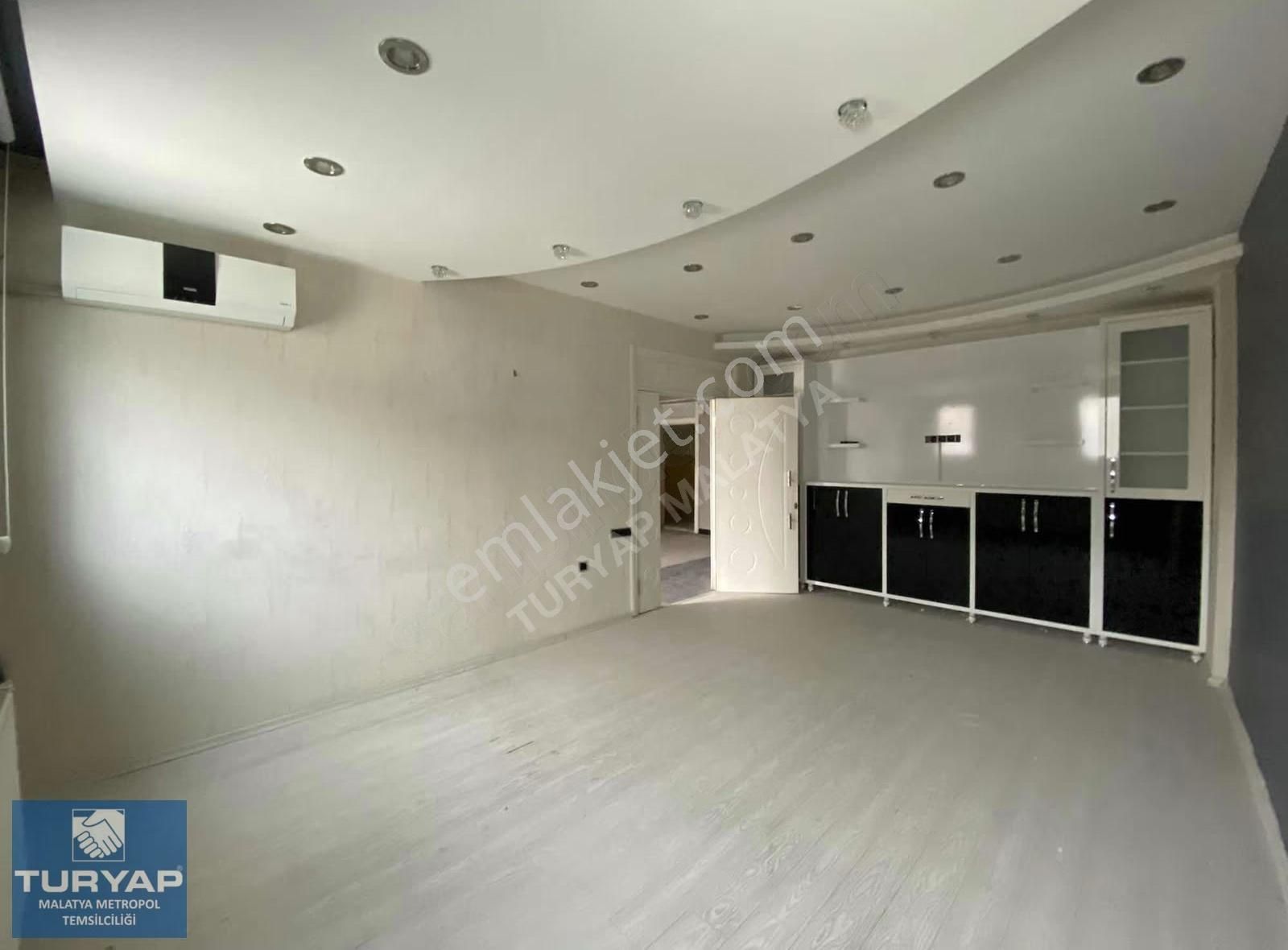 Turyap Metropol'den İstiklal Mahallesinde 2+1 Kiralık Ofis - Görsel 8