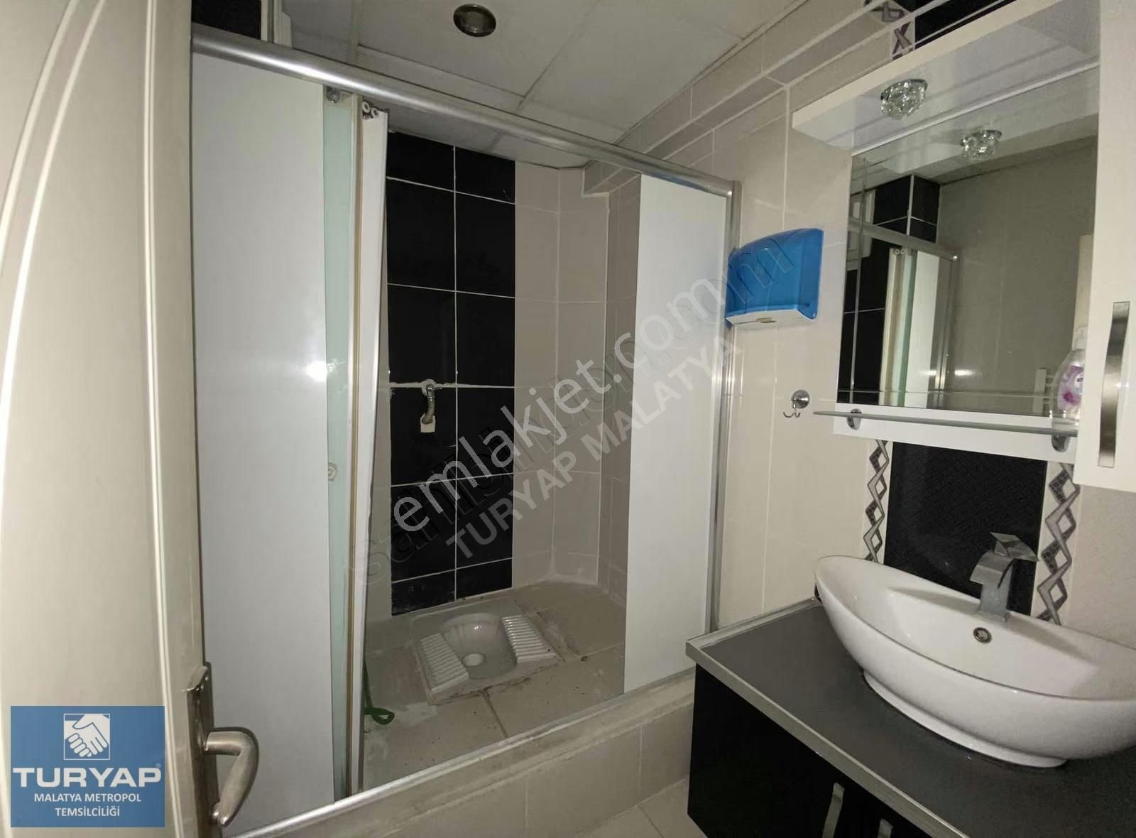 Turyap Metropol'den İstiklal Mahallesinde 2+1 Kiralık Ofis - Görsel 5