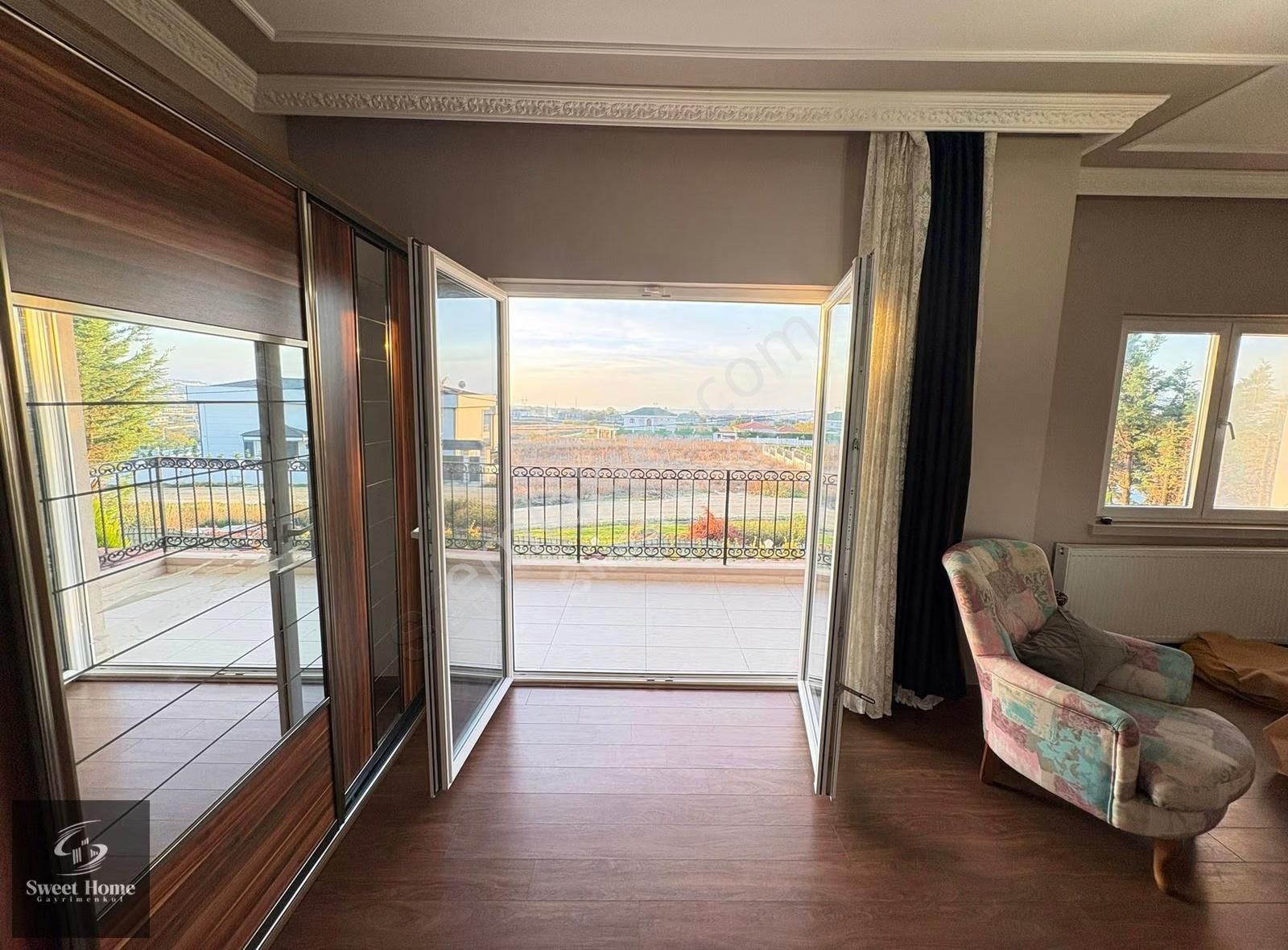 Acil. Silivri Ortaköyde Mola İstanbulun Arkasında Villa - Görsel 25