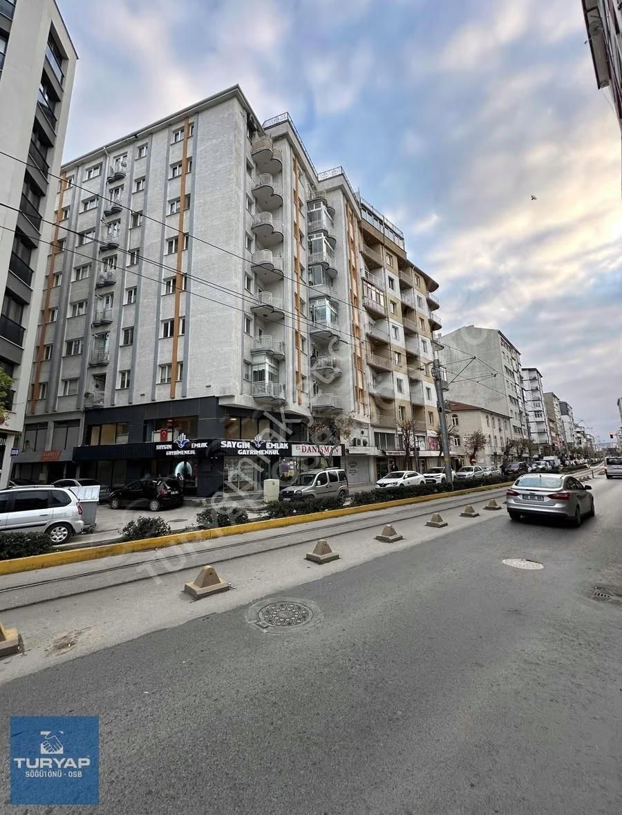 Turyap Söğütönün'den Mamure Mh. Cadde Üzeri Kiralık Arakat 3+1
