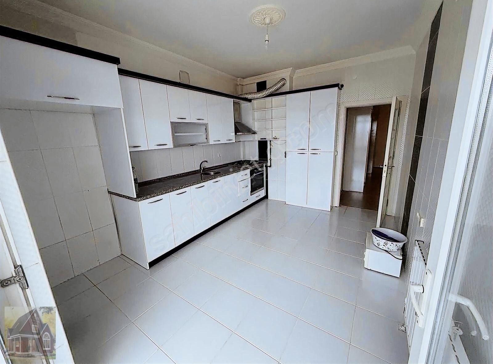 Sadi Irmak Caddesinde Geniş Kiralık Daire - Görsel 5