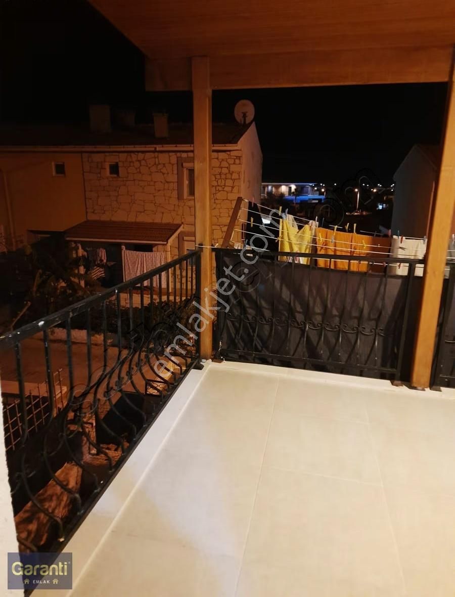 Çeşme Alaçatıda 3+1 Dubleks Bahçeli Mustakil Satılık Ev - Görsel 3