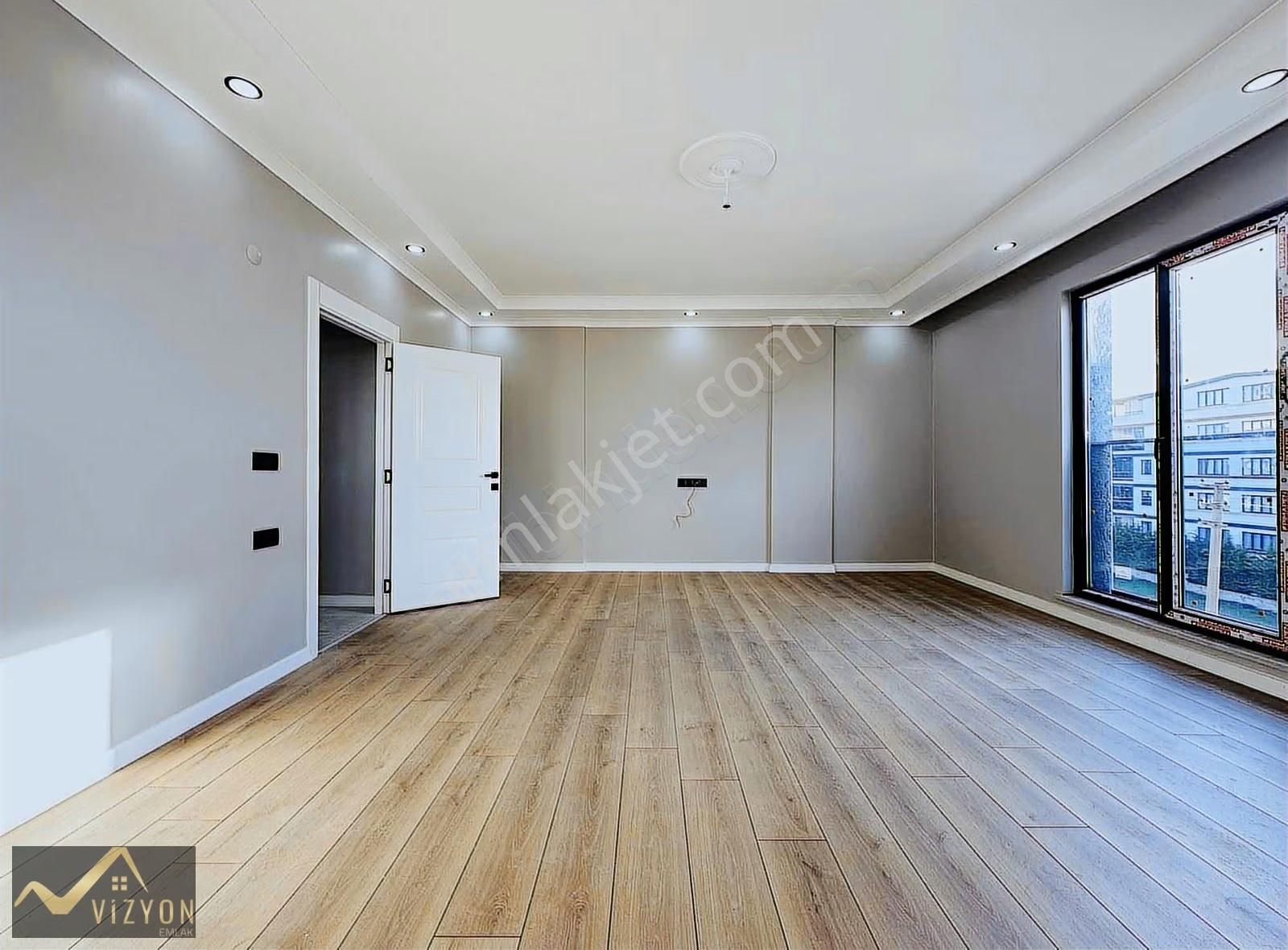 Tuzla Caddesinde Emsalsiz Asansörlü 130 M2 3+1 Ultra Lüx Ara Kat - Görsel 13