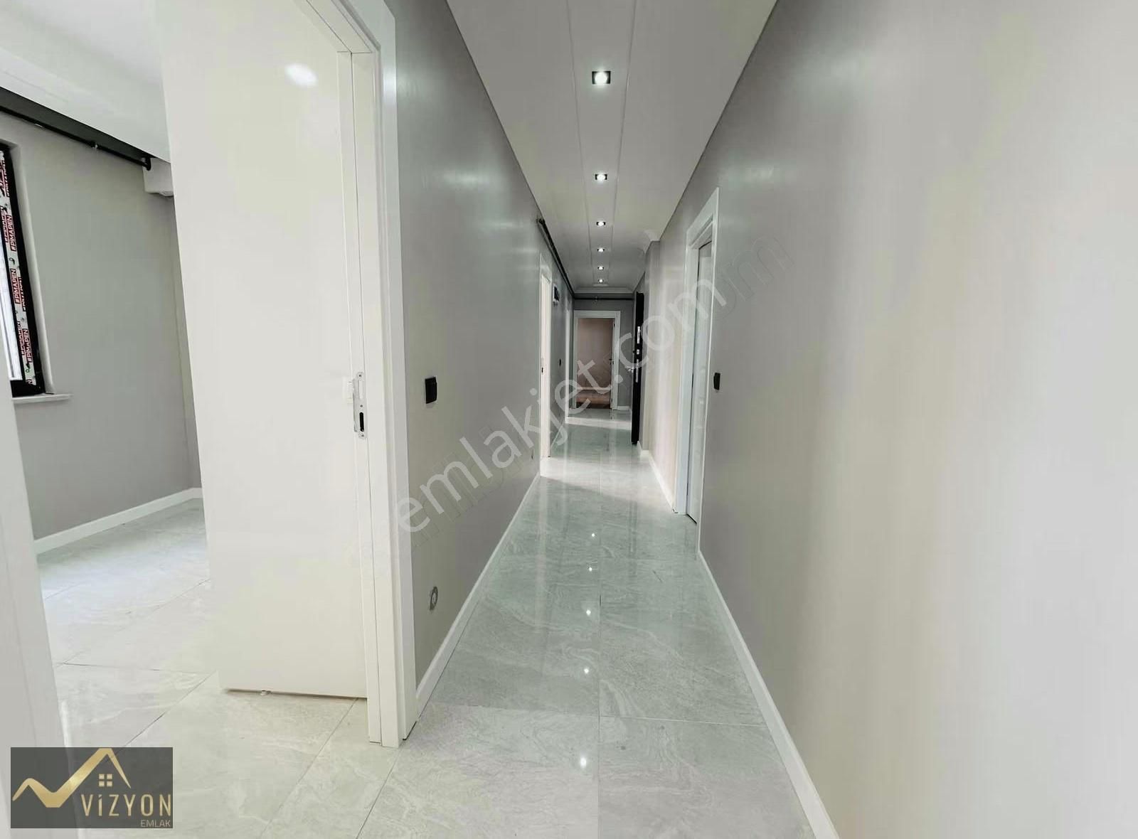 Tuzla Caddesinde Emsalsiz Asansörlü 130 M2 3+1 Ultra Lüx Ara Kat - Görsel 6