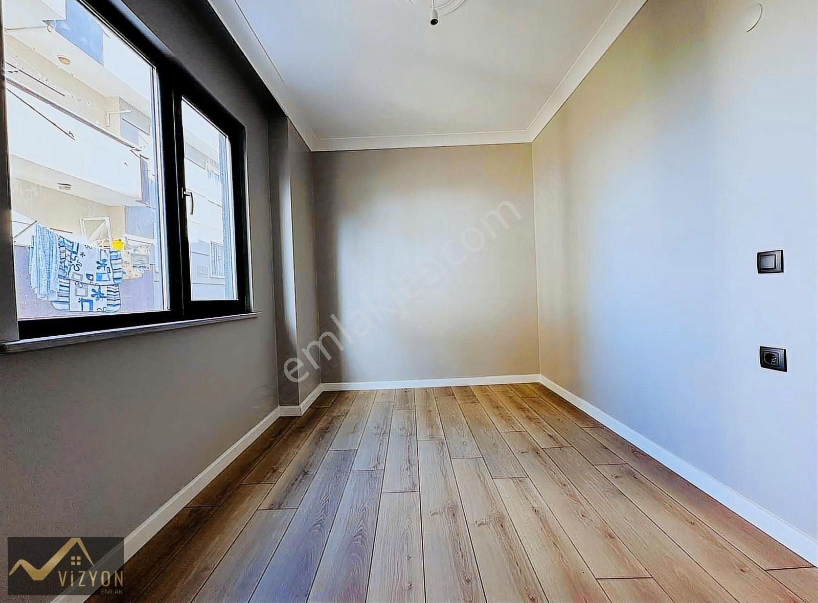 Tuzla Caddesinde Emsalsiz Asansörlü 130 M2 3+1 Ultra Lüx Ara Kat - Görsel 16