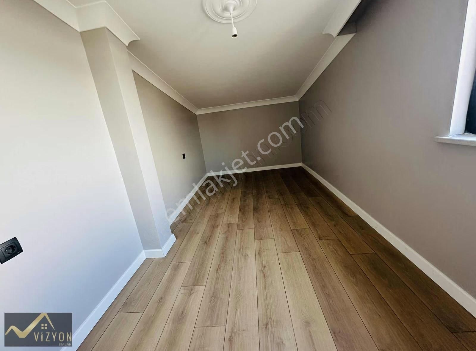 Tuzla Caddesi Üzeri Deniz Manzaralı Asansörlü 4+1 Dublex 175 M2 - Görsel 4