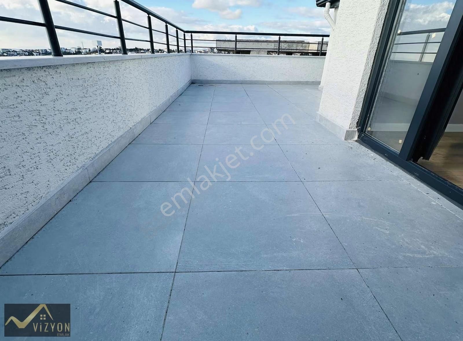 Tuzla Caddesi Üzeri Deniz Manzaralı Asansörlü 4+1 Dublex 175 M2 - Görsel 26