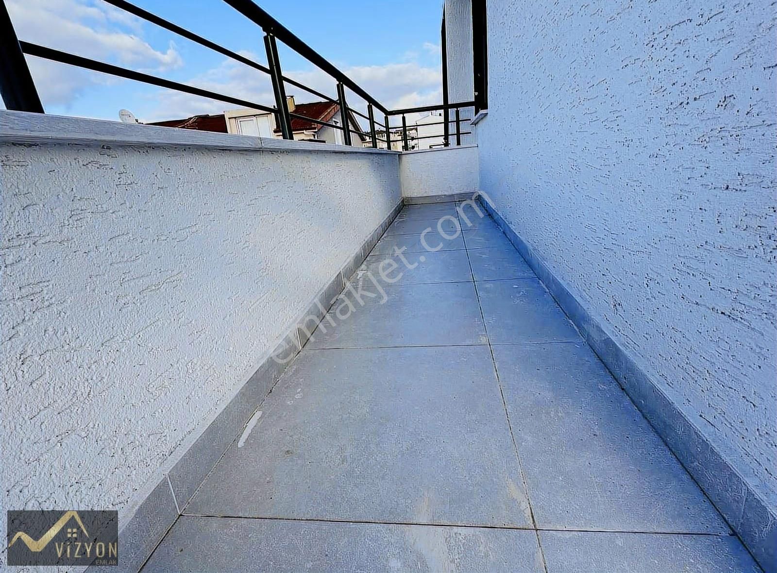 Tuzla Caddesi Üzeri Deniz Manzaralı Asansörlü 4+1 Dublex 175 M2 - Görsel 9