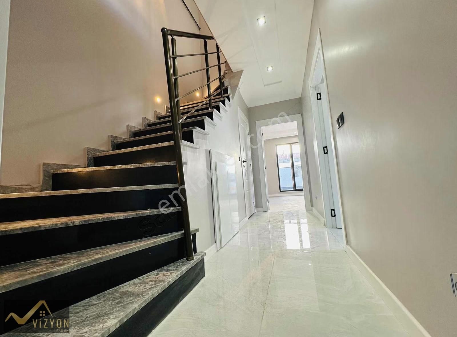 Tuzla Caddesi Üzeri Deniz Manzaralı Asansörlü 4+1 Dublex 175 M2 - Görsel 25