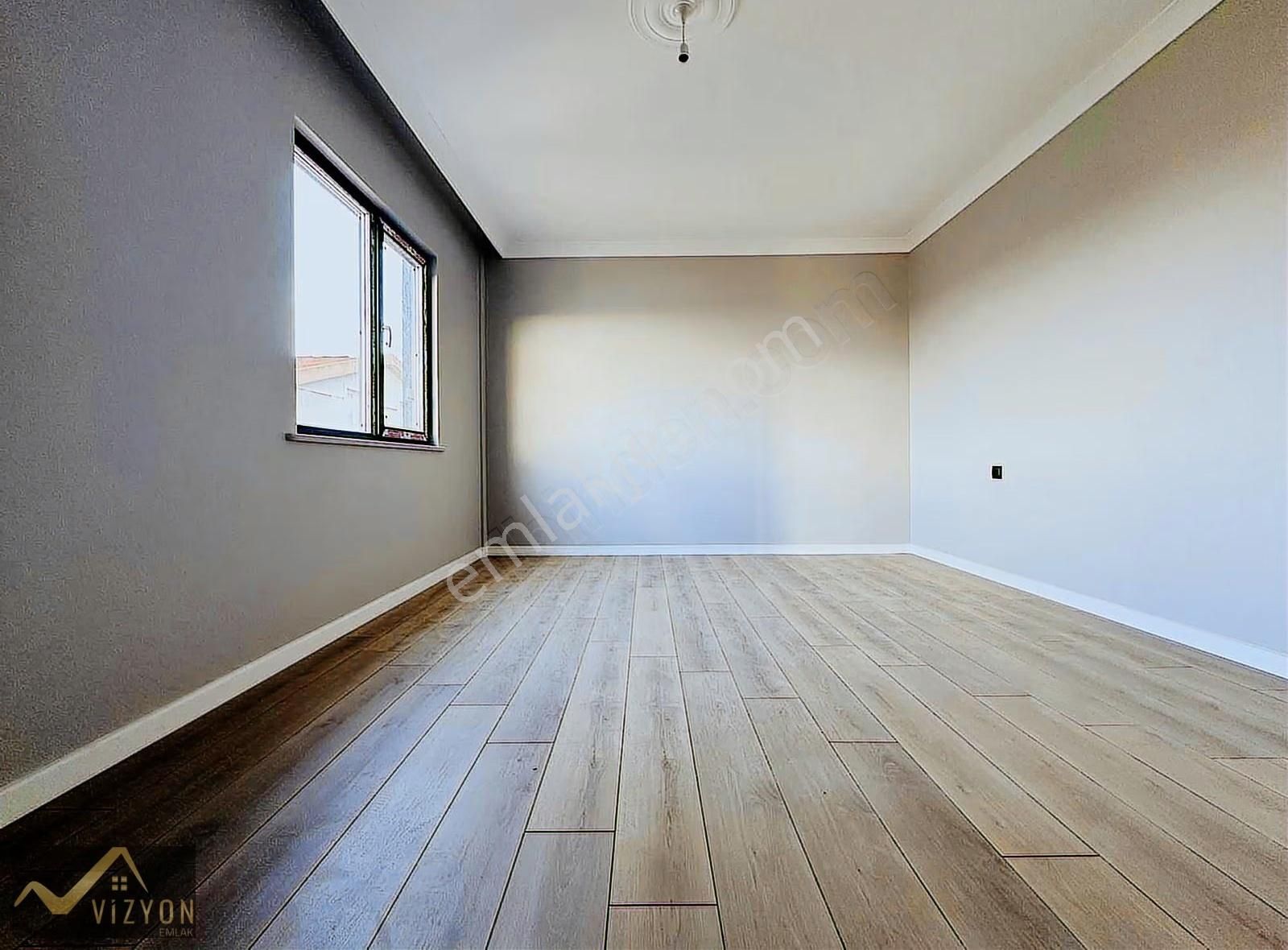 Tuzla Caddesi Üzeri Deniz Manzaralı Asansörlü 4+1 Dublex 175 M2 - Görsel 24