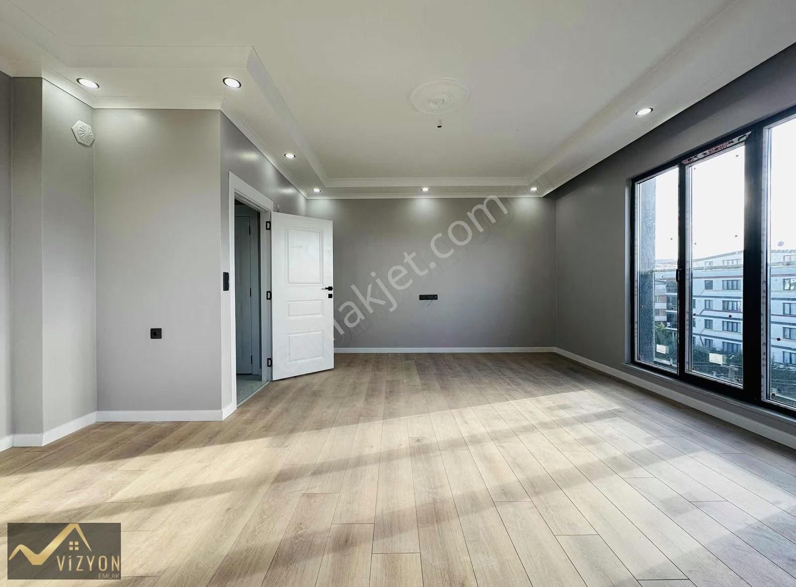 Tuzla Caddesi Üzeri Deniz Manzaralı Asansörlü 4+1 Dublex 175 M2 - Görsel 16