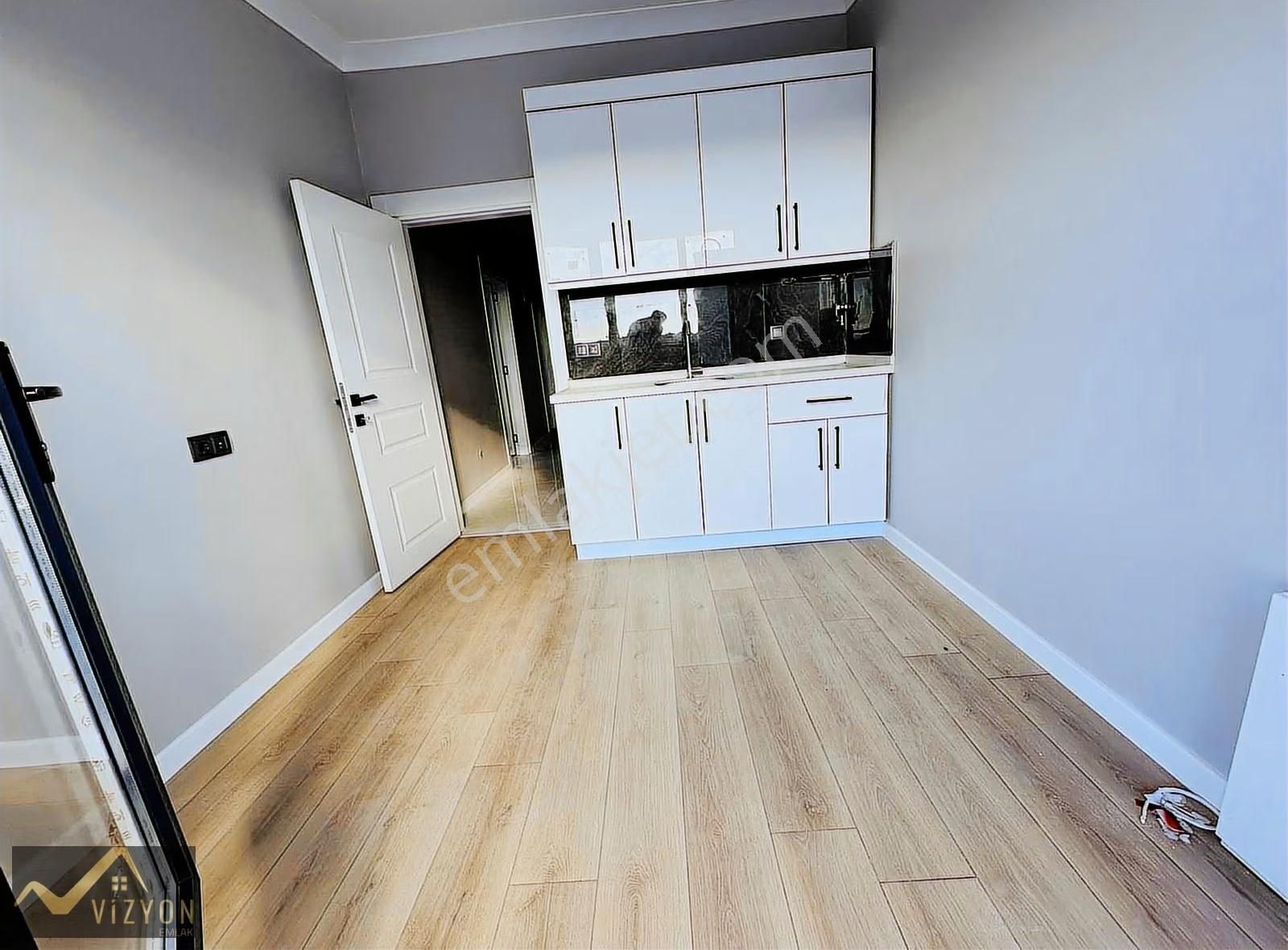 Tuzla Caddesi Üzeri Deniz Manzaralı Asansörlü 4+1 Dublex 175 M2 - Görsel 19