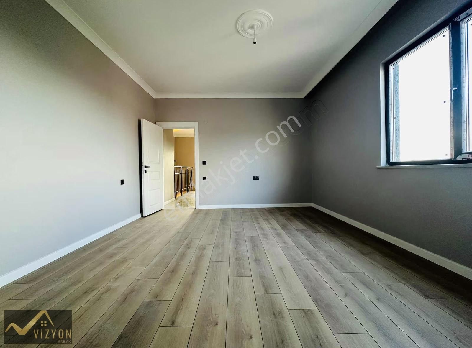 Tuzla Caddesi Üzeri Deniz Manzaralı Asansörlü 4+1 Dublex 175 M2 - Görsel 28