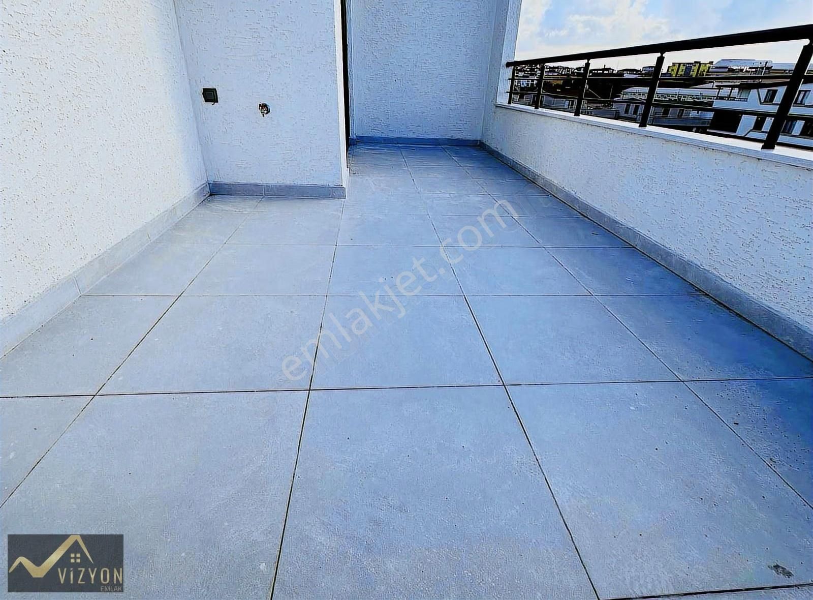 Tuzla Caddesi Üzeri Deniz Manzaralı Asansörlü 4+1 Dublex 175 M2 - Görsel 20